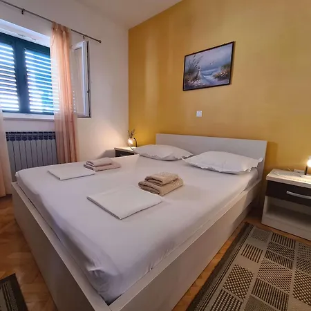 Spectrum * Μακάρσκα